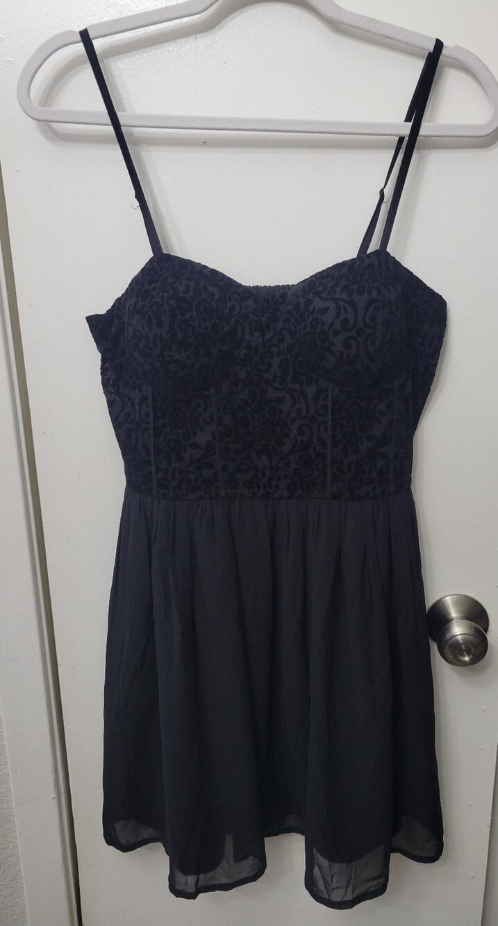 B.O.G Collective Black Floral Velvet Spaghetti Strap Mini Dress Size Large